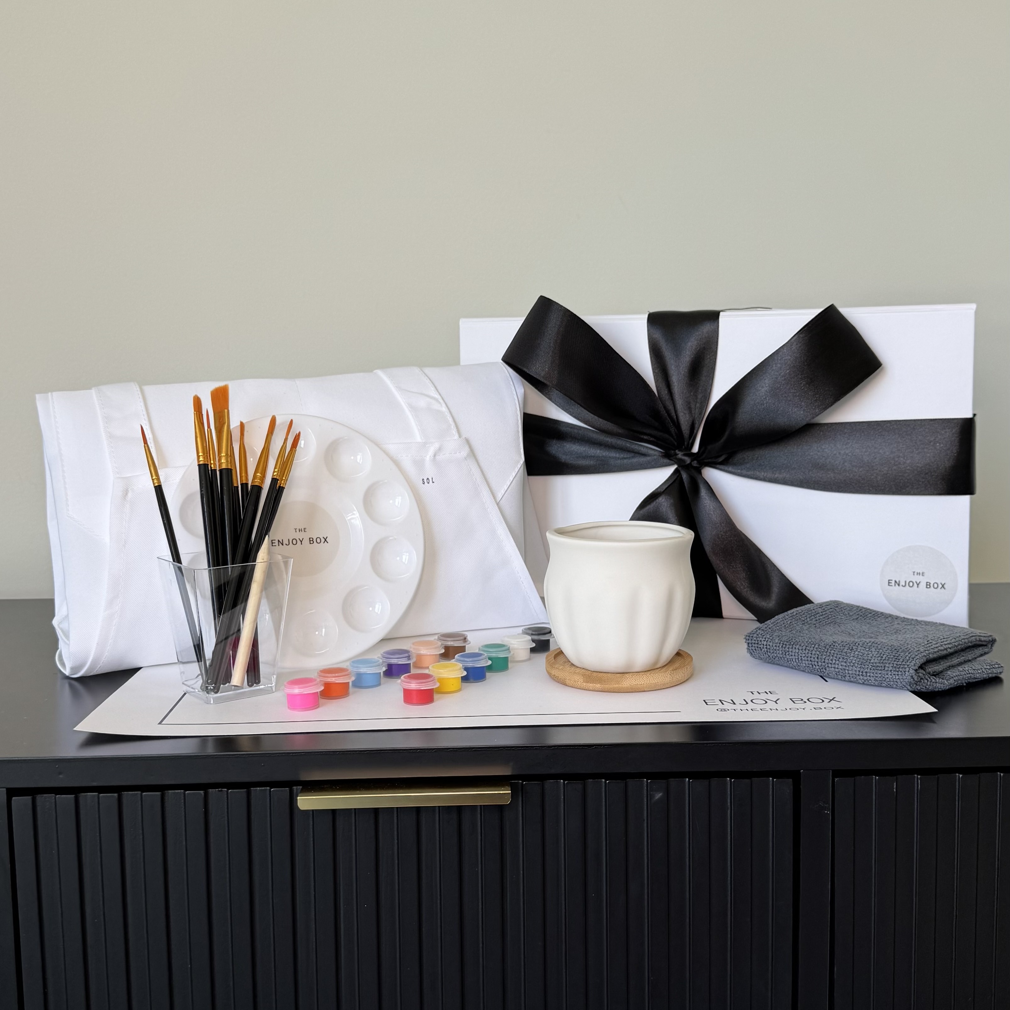 Ceramic Pot Paint Kit - Ceramic pot and bamboo tray painting set