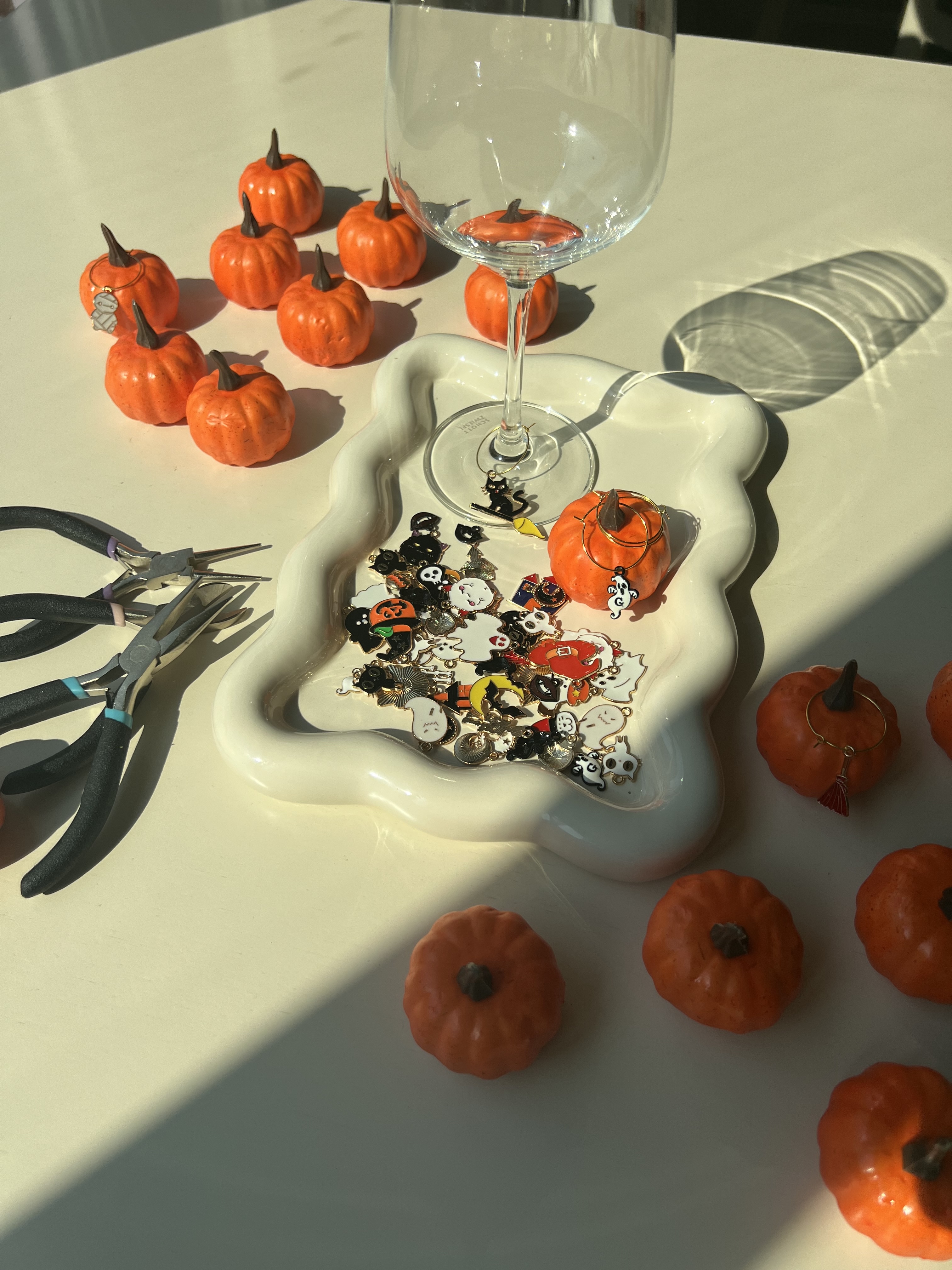 Keychain Charms Halloween - DIY Halloween themed keychain craft kit